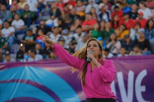 Mara Lezama da la patada inicial a la Copa Socca América Cancún 2024