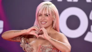 Contigo de Karol G aca te decimos de que trata la cancion