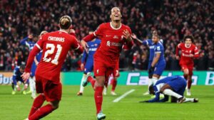 Liverpool gana su decima Copa de la Liga ante el Chelsea 1