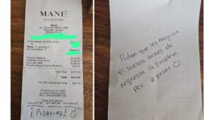 Mesero devuelve propina a cliente le faltaron 6 pesos para el 10