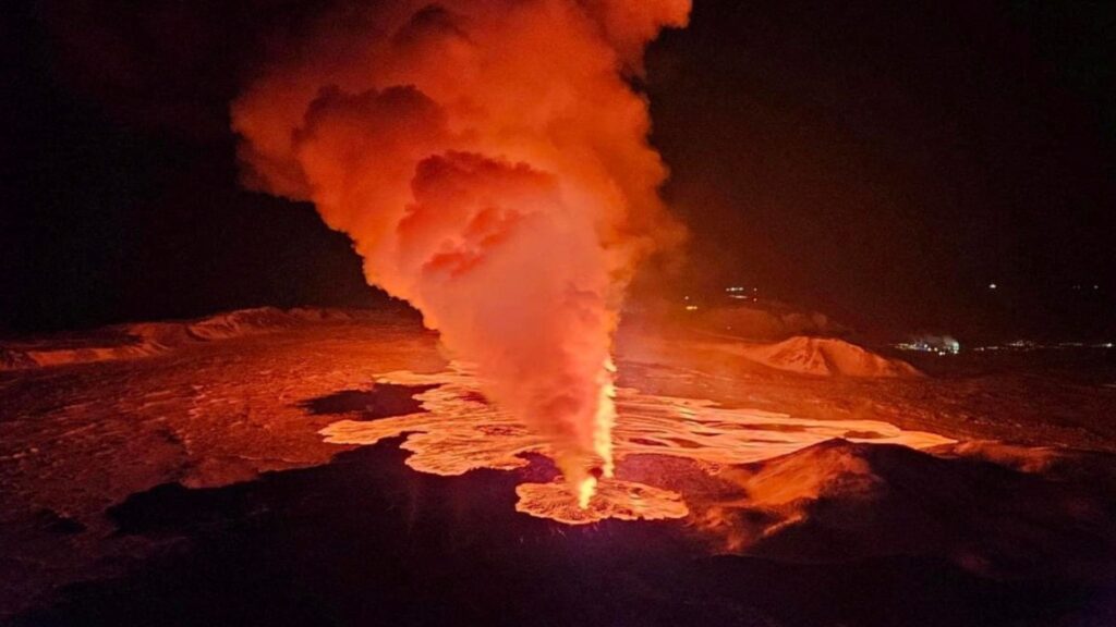 Nueva erupción volcánica en Islandia (VIDEO)