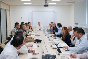 Buscan mejorar la seguridad de población y turistas en aeropuerto de Cancún