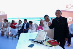 350 parejas unen sus vidas en Bodas Colectivas de Cancún