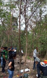Madres Buscadoras y FGE hallan osamenta en cenote de Bonfil 