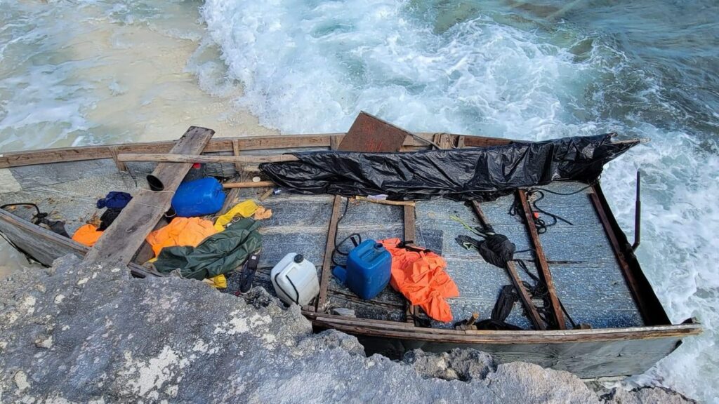 Balseros cubanos desembarcan en Isla Mujeres