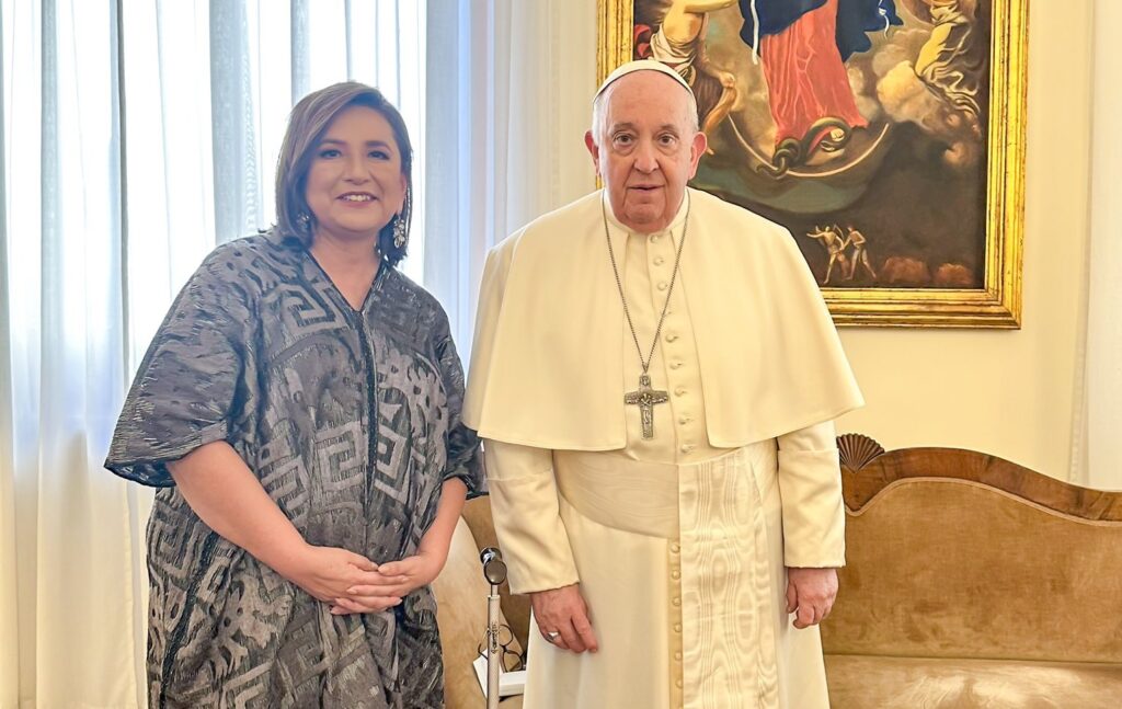 Xóchitl Gálvez se reúne con el Papa Francisco