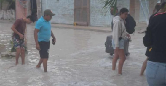 Holbox sufre inundaciones por Frente Frío 32 (VIDEO)