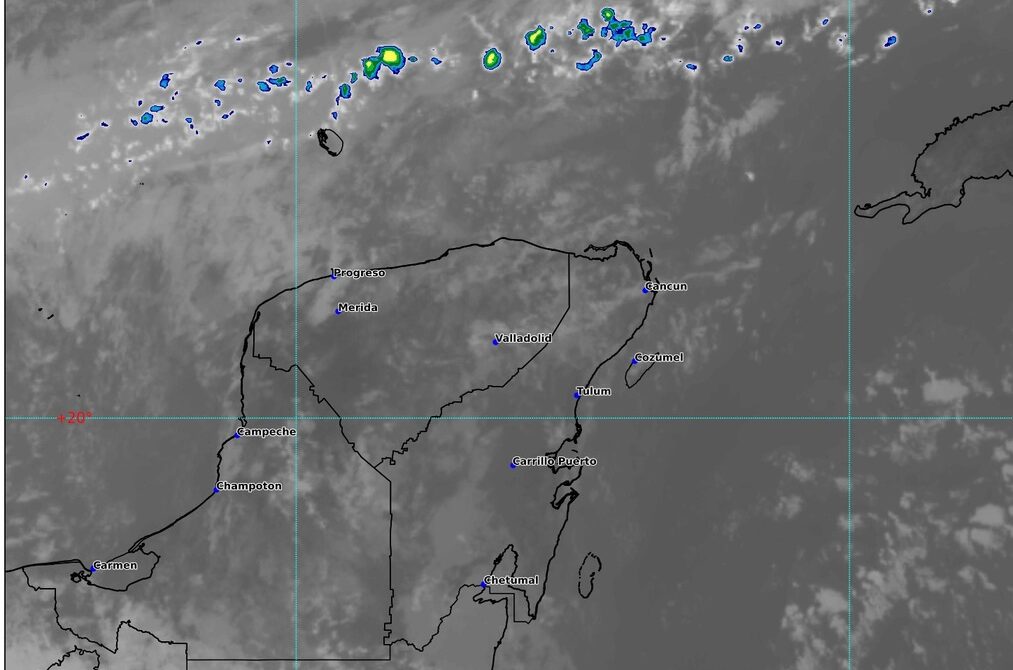 Clima hoy en Cancún y Quintana Roo: Cielo medio nublado a nublado durante el día