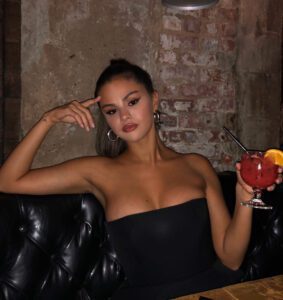 Selena Gomez comparte atrevidas fotos en Instagram