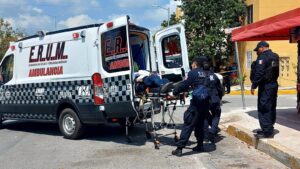 Intentan ejecutar a conductor de combi en Cancún