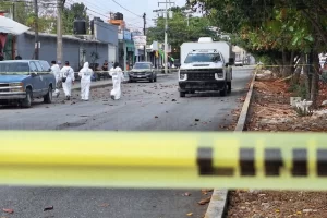 Violencia en Cancún: Hombre asesinado a balazos en frutería