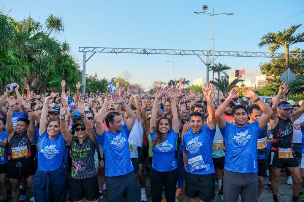 54 aniversario de Cancún celebrado con el Medio Maratón