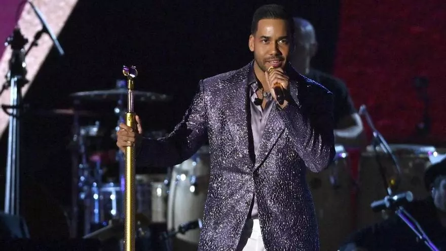 "Dios lo reprenda" Desmiente Romeo Santos noticia sobre hospitalización por paro cardíaco