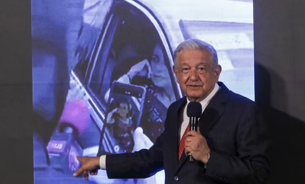 "Es un montaje" Reacciona AMLO a retén de encapuchados que frenó convoy de Claudia Sheinbaum