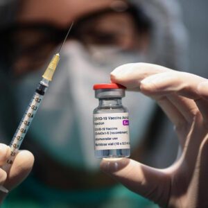 AstraZeneca reconoce que su vacuna contra Covid 19 podria provocar trombosis