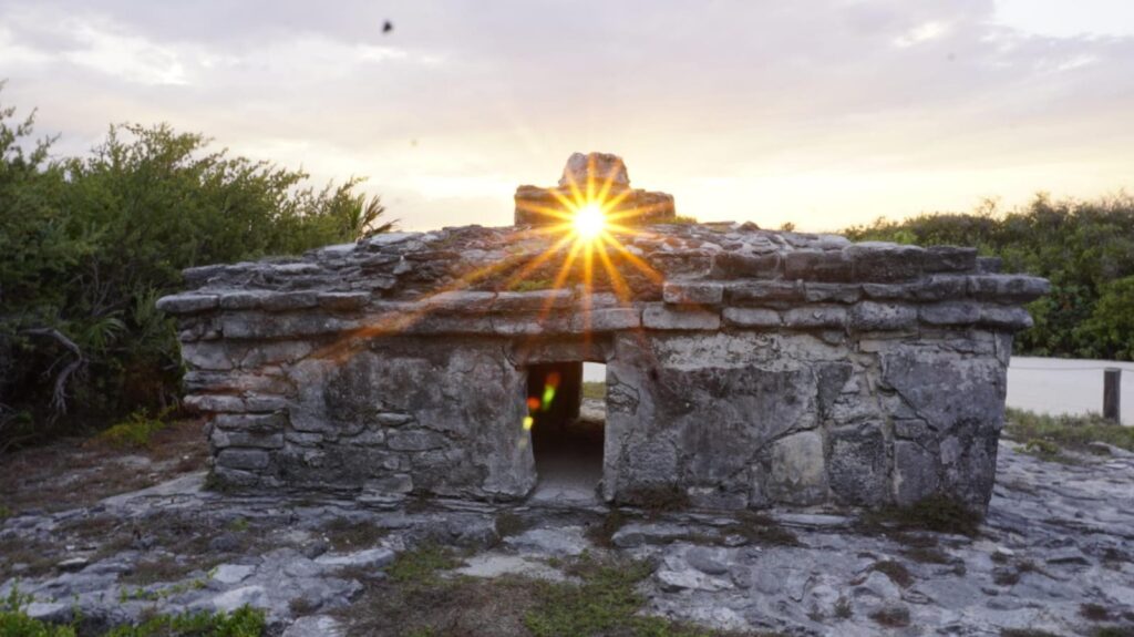 Invitan a atestiguar alineación del sol con vestigio arqueológico “El Caracol”