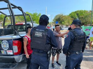 Vecinos de la SM237 de Cancún casi linchan ladrón