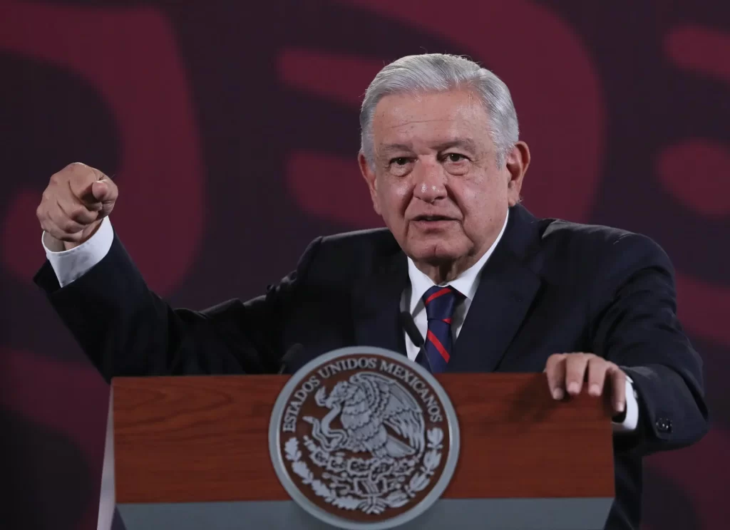 "No somos rateros" Rechaza AMLO que su gobierno busque expropiar AFORES de trabajadores