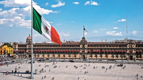 zocalo shutterstock 1980287.jpg 1758632412