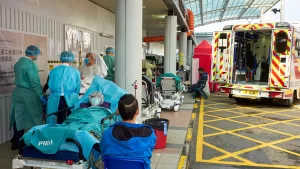 Ataque con cuchillo en hospital de China deja 21 heridos y dos muertos