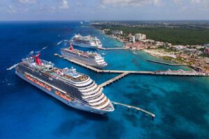 Cozumel a la alza en llegada de turistas via aerea y maritima 2