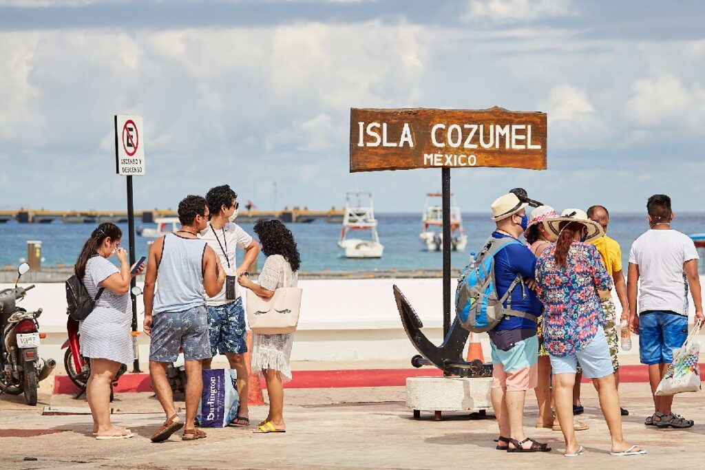 Cozumel a la alza en llegada de turistas via aerea y maritima 4