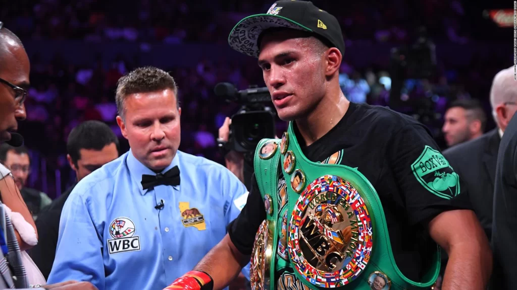 David Benavidez señala que pareciera que “Canelo” Álvarez tiene miedo