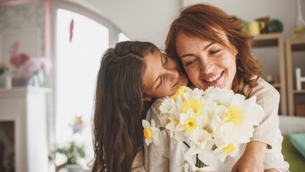 Día de las Madres: Frases para felicitar a mamá en redes sociales