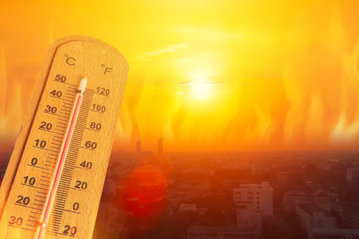 ¡Mérida arde! Supera cifras de calor y alcanza sensación térmica de 56 grados