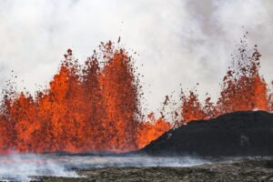 Quinta erupcion de volcan de Islandia desde el mes de diciembre