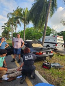 Hombre choca su BMW en la Zona Hotelera de Cancún