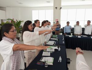 Toma protesta el Comité de Educación Dual en Quintana Roo