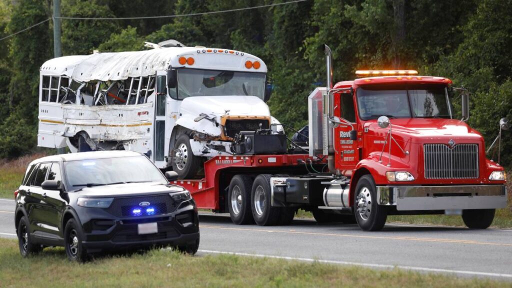 autobus se accidenta en florida deja 8 mexicanos muertos 223927 1024x576 1