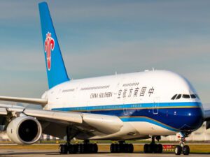 El primer vuelo proveniente de Shenzhen aterrizó en la CDMX e inauguró la ruta internacional directa más larga a China.