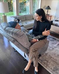 Demi Moore se prepara para despedirse, su experiencia refleja la complejidad y la fuerza necesaria para afrontar una enfermedad tan devastadora