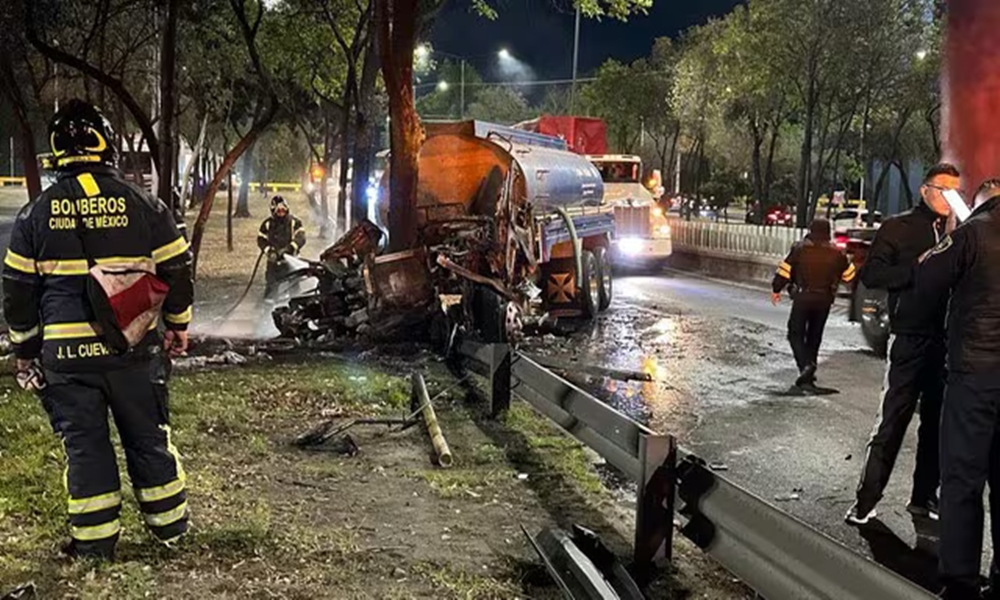 "Deja 2 muertos" Registran choque en pipa de agua en Tlalpan, CDMX