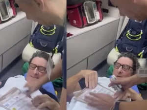 Hombre se vuelve viral por ir a votar en ambulancia 