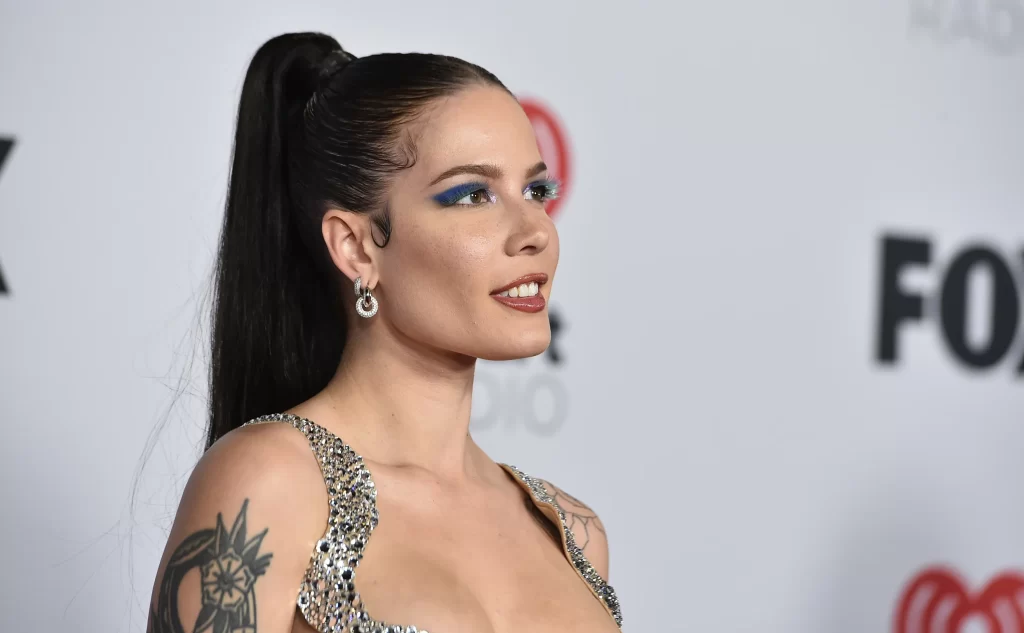 "Tengo suerte de estar viva" Habla Halsey sobre la enfermedad que padece