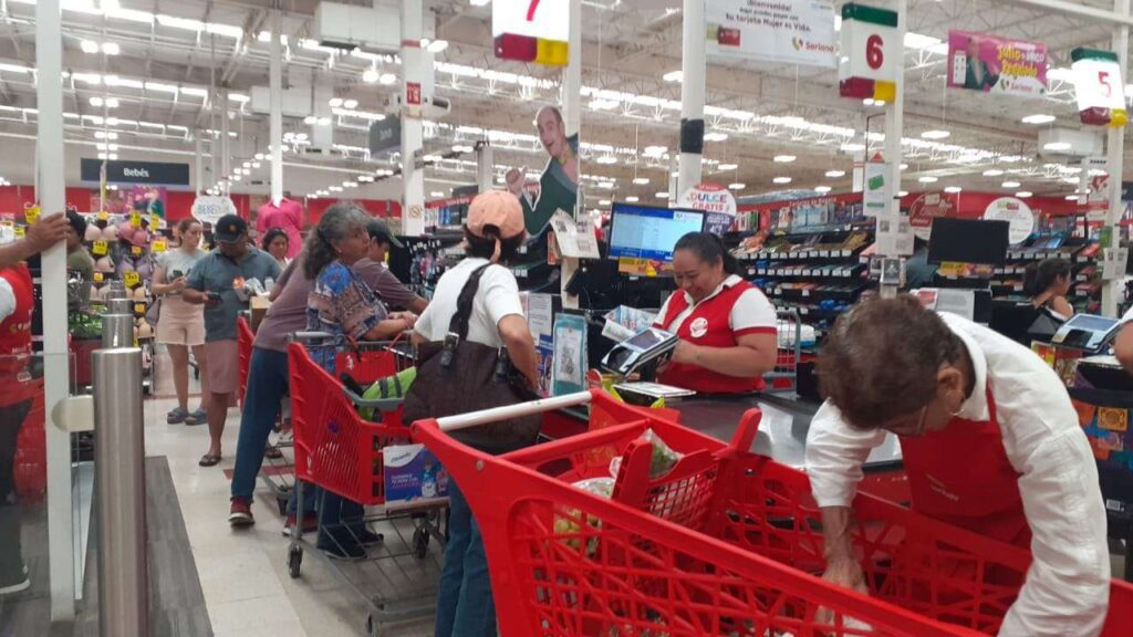 Comienzan compras de pánico en Cancún por el huracán Beryl, ya es categoría 4 (1)