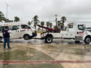 Sancionan a conductor de combi por usar ciclovía