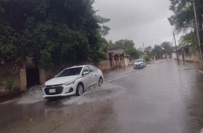 Zona Maya de Quintana Roo azotada por fuertes lluvias