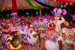 Banda El Recodo se luce en presentacion en la Feria de Playa del Carmen 7