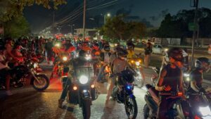 Bloqueo en Cancun y Playa del Carmen de motociclistas por la Ley Chaleco