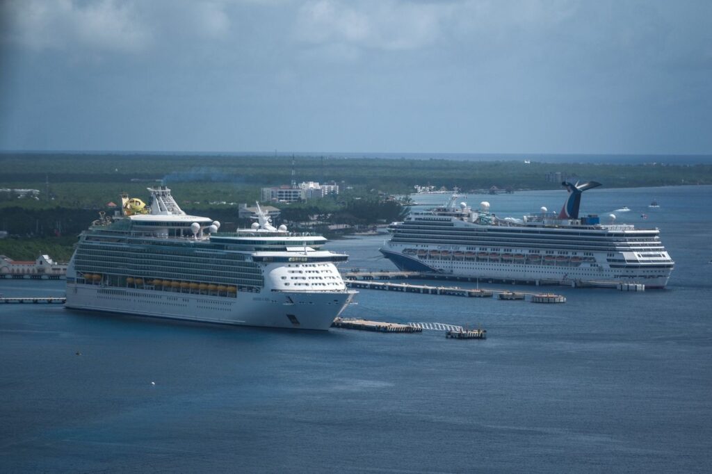 Cozumel vuelve a recibir cruceros tras paso del huracán Beryl