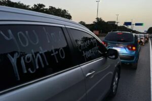 Manifestacion de conductores de Uber en Aeropuerto de Cancun 1