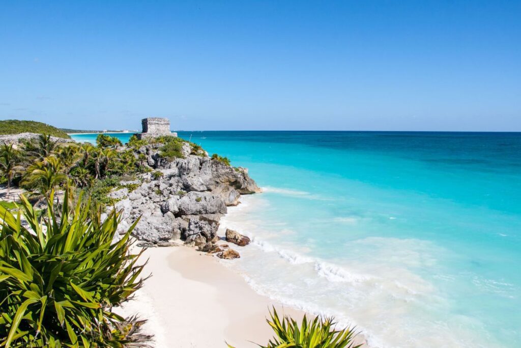 Tulum logra premio en los World Travel Awards