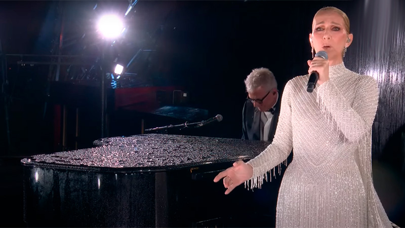 Céline Dion vuelve a los escenarios: Así fue su emotiva presentación en los Juegos Olímpicos