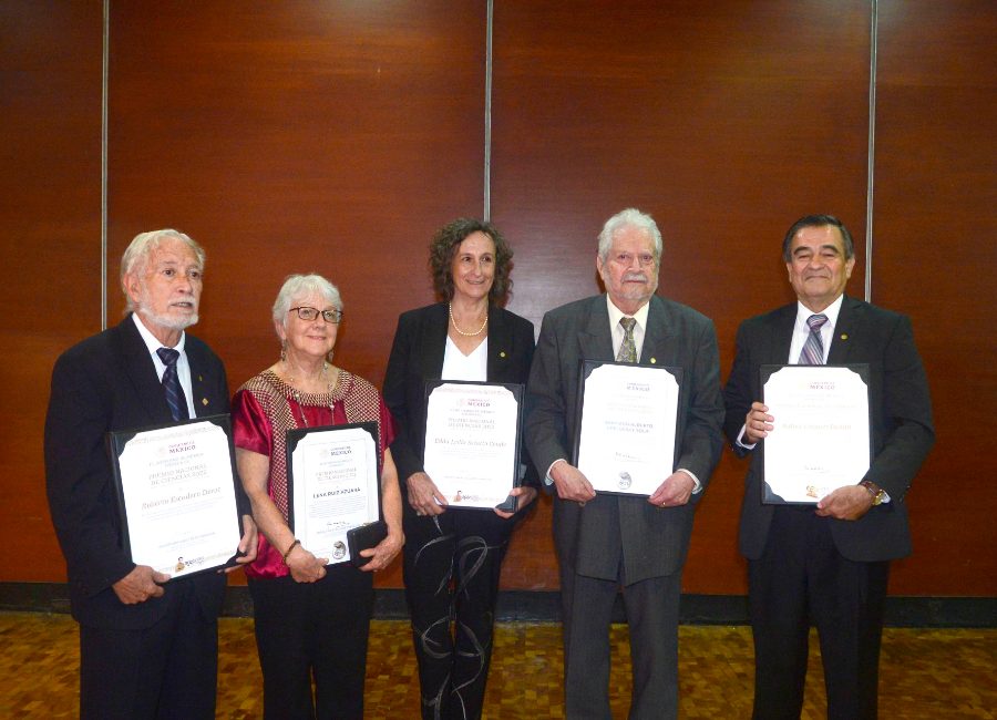 Científicos de la UNAM reciben Premio Nacional de Ciencias