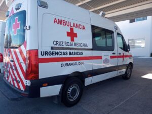 Alumnas de secundaria al hospital en primer dia de clases 1