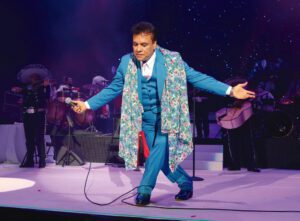 Arturo Lopez Gavito cree que Juan Gabriel se canso de todo y esta vivo